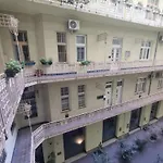 Deluxe2 Apartment Next To The Synagogue Free Air Conditioner